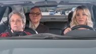 Kathy Bates, Kaley Cuoco, and Teller in The Big Bang Theory | Image via Warner Bros. Television